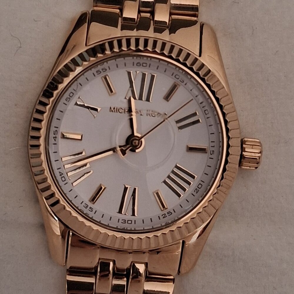 Michael Kors Women’s Lexington Gold-Tone Watch – MK3229 (NWOT)